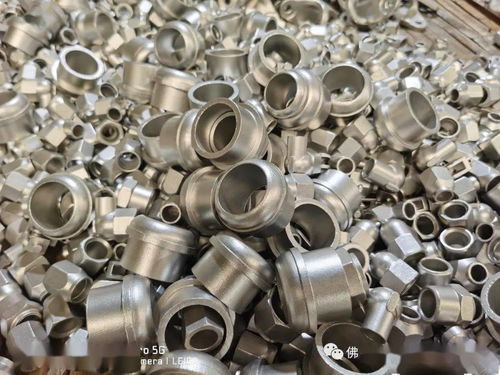 執(zhí)行會(huì)長(zhǎng)李強(qiáng)參觀臨朐聯(lián)眾不銹鋼水管 浩騰不銹鋼脫蠟精鑄卡箍等管件